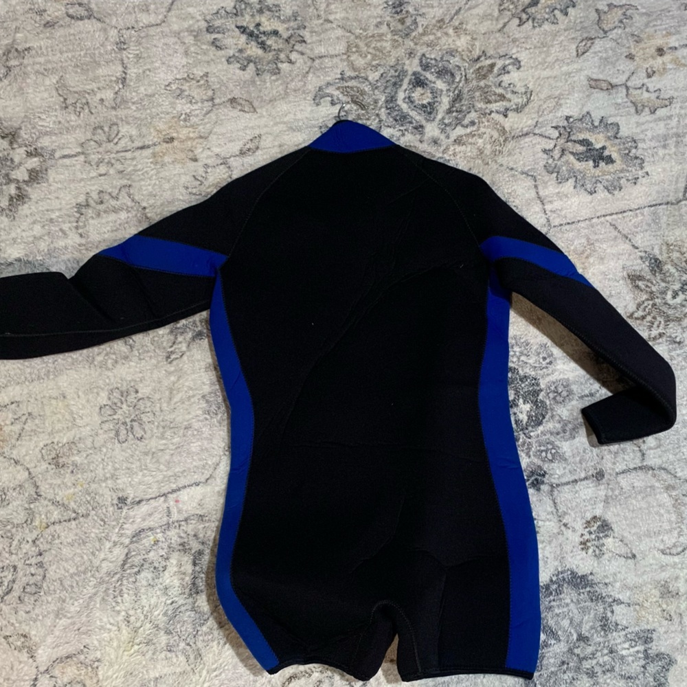 Woman’s wetsuit